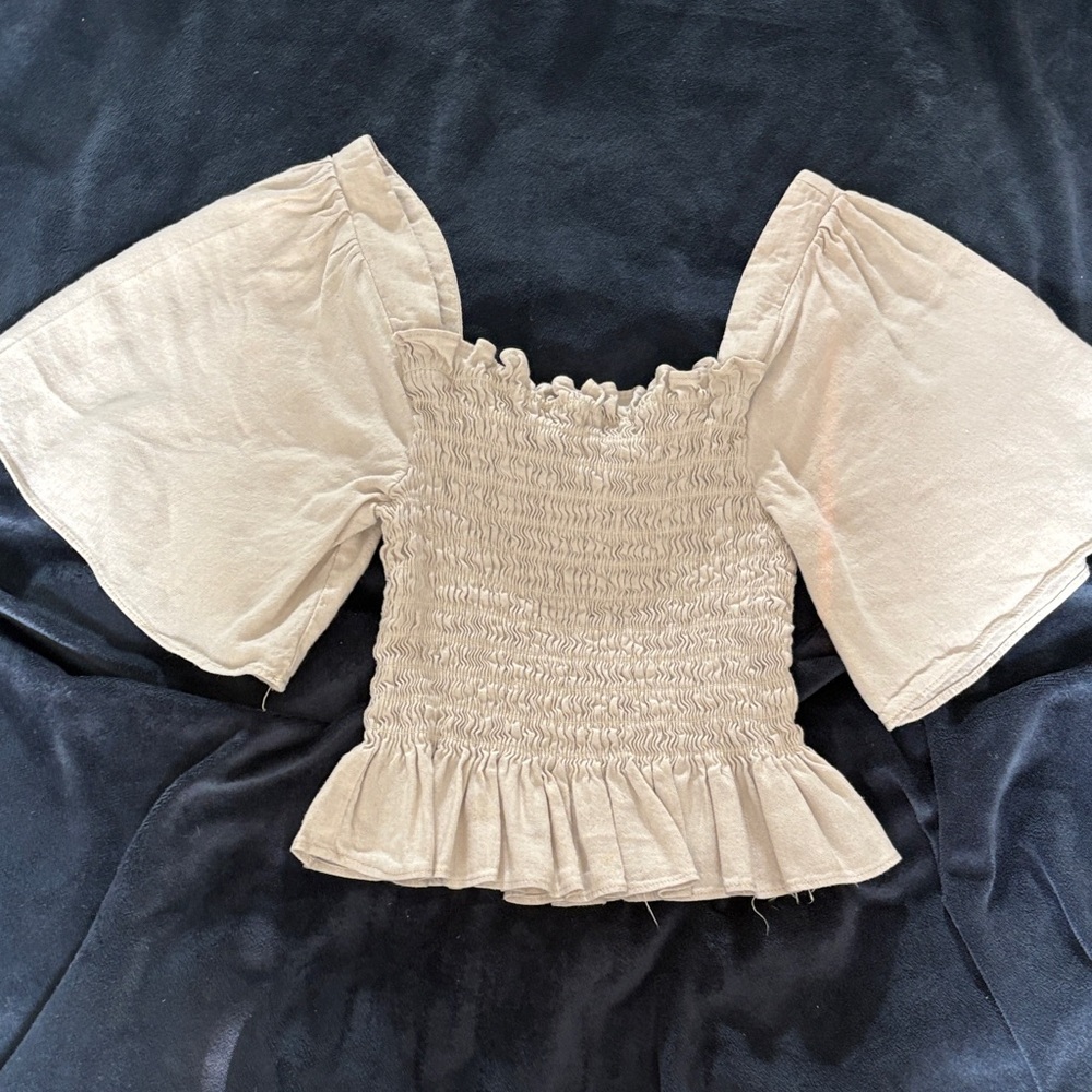 Women’s Smocked Linen Top in Beige
